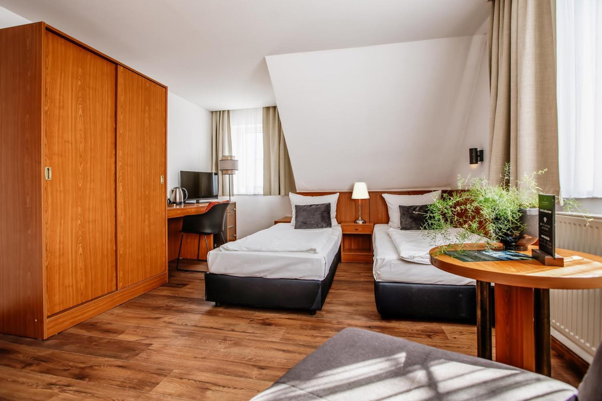 Hotel Und Restaurant Gartenstadt Erfurt Ngoại thất bức ảnh